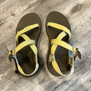 LIKE NEW Women’s Z/Cloud Chacos